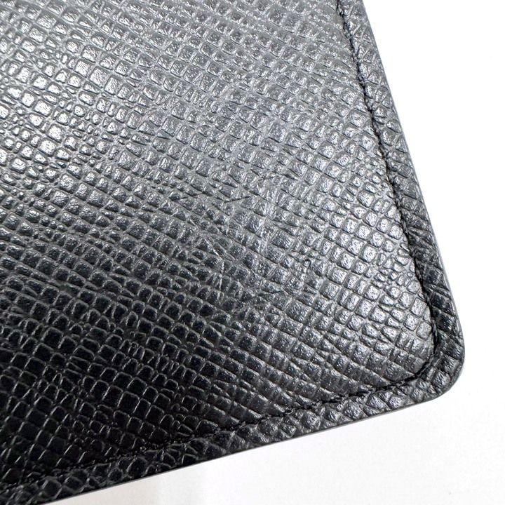 Louis Vuitton Envelope Business Card Holder NM Taiga Noir Black — view 3