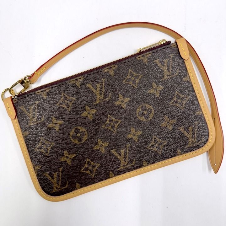 Louis Vuitton Carryall NM PM Shoulder Bag Monogram — view 8