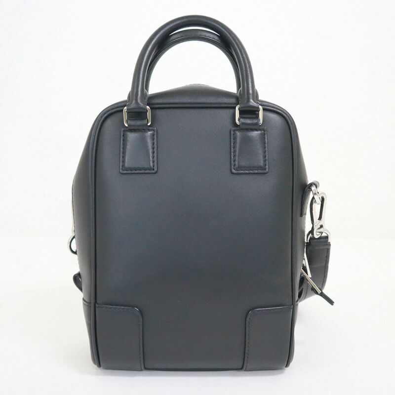 Loewe Amazona 15 Sink Hole 2-Way Shoulder Bag Leather Black — view 2
