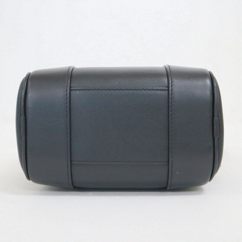 Loewe Amazona 15 Sink Hole 2-Way Shoulder Bag Leather Black — view 4