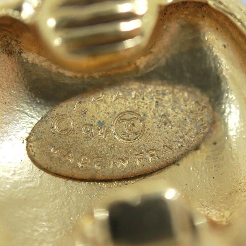 Chanel Earrings Gold 23 — view 7