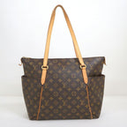 Louis Vuitton Totally MM Shoulder Bag Monogram Brown — view 2