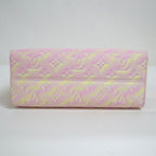 Louis Vuitton On The Go PM Monogram Empreinte Light Pink — view 4