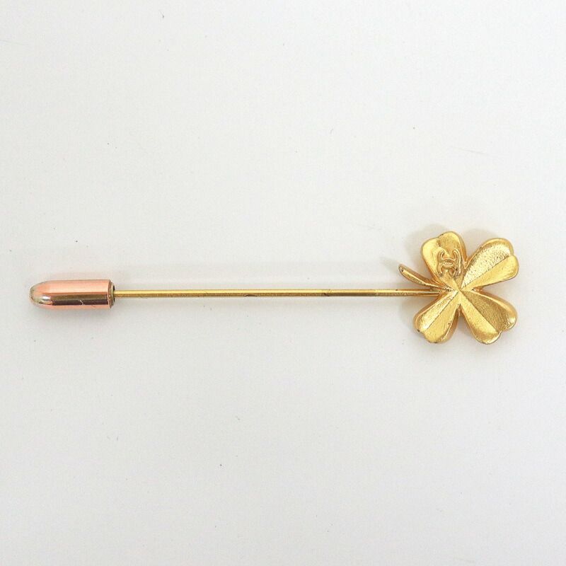 Chanel Pin Brooch Clover Gold — view 2