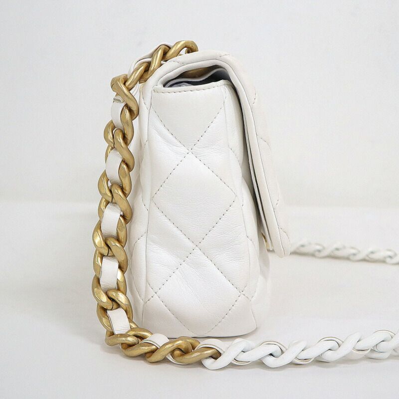 Chanel Quilted 21 Chain Shoulder Bag Small Flap White Lambskin X — view 3