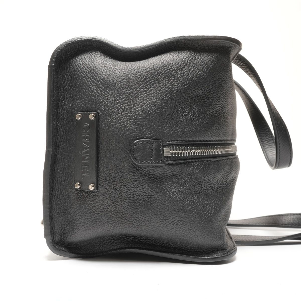 Chanel Handbag Leather Black — view 4