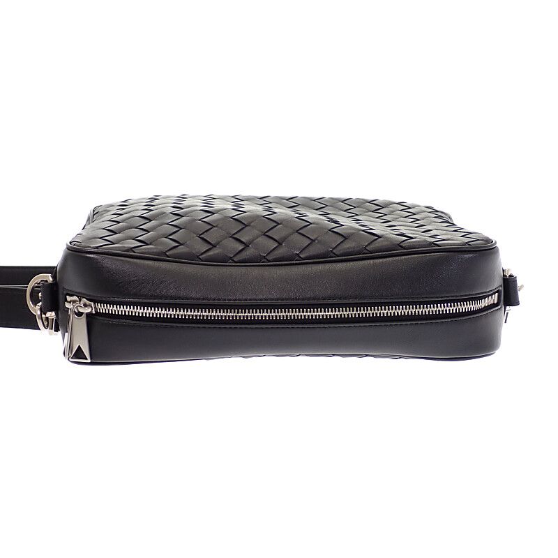 Bottega Veneta Intrecciato Camera Shoulder Bag Calf Black — view 8