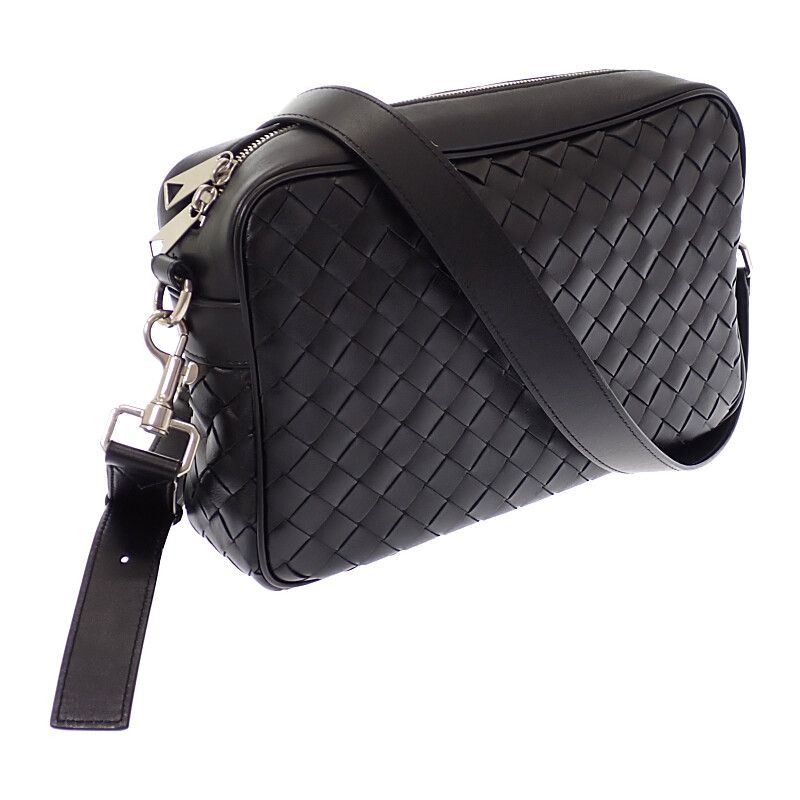 Bottega Veneta Intrecciato Camera Shoulder Bag Calf Black — view 2