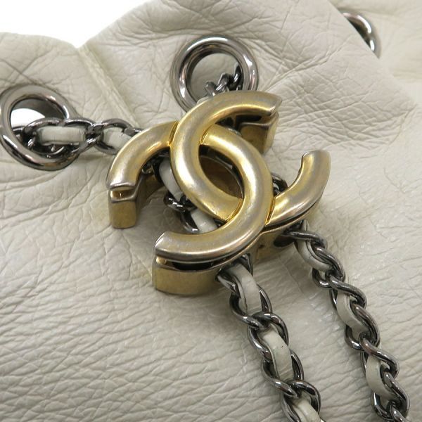 Chanel Chain Shoulder Bag — view 3