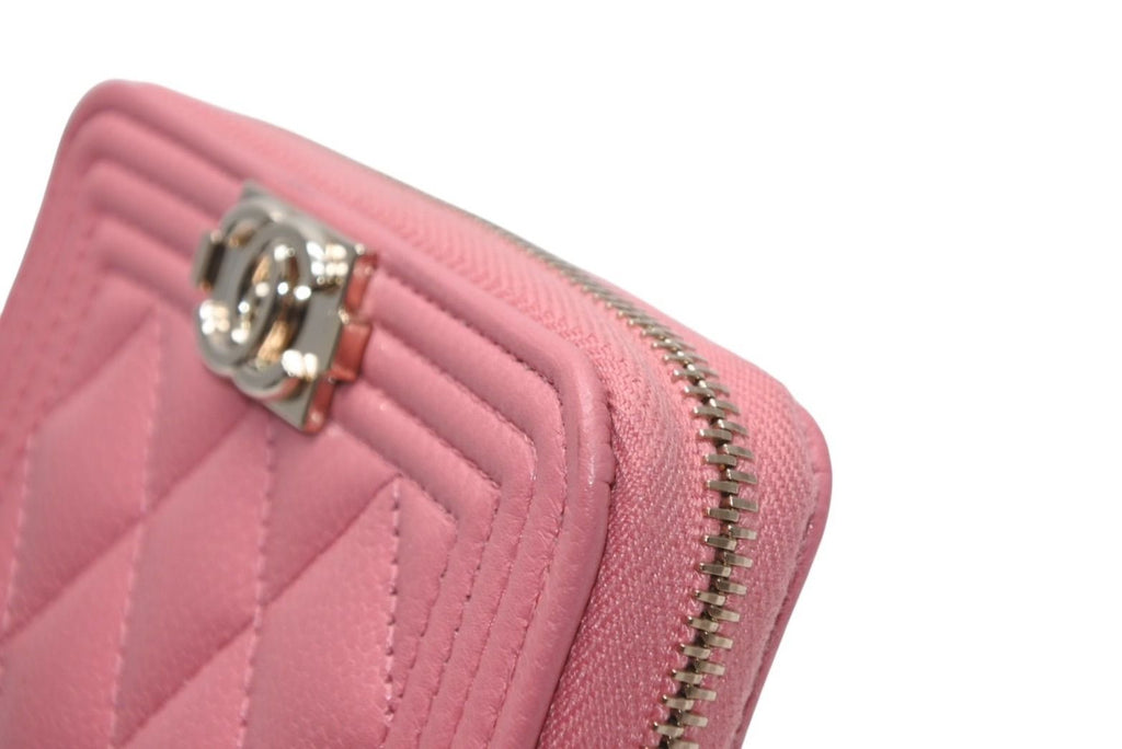 Chanel Boy Zip Coin Purse Stand CC Logo Caviar Leather — view 7