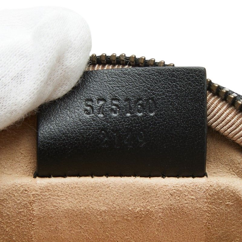 Gucci GG Marmont Quilted Heart Coin Case Black Leather — view 8