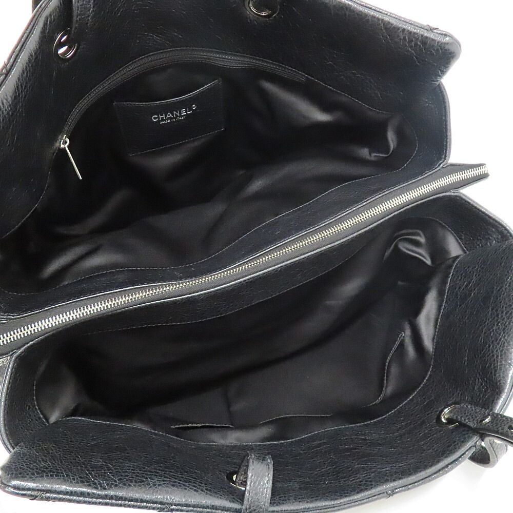 Chanel on the Road Tote CC Logo Black Silver — view 8