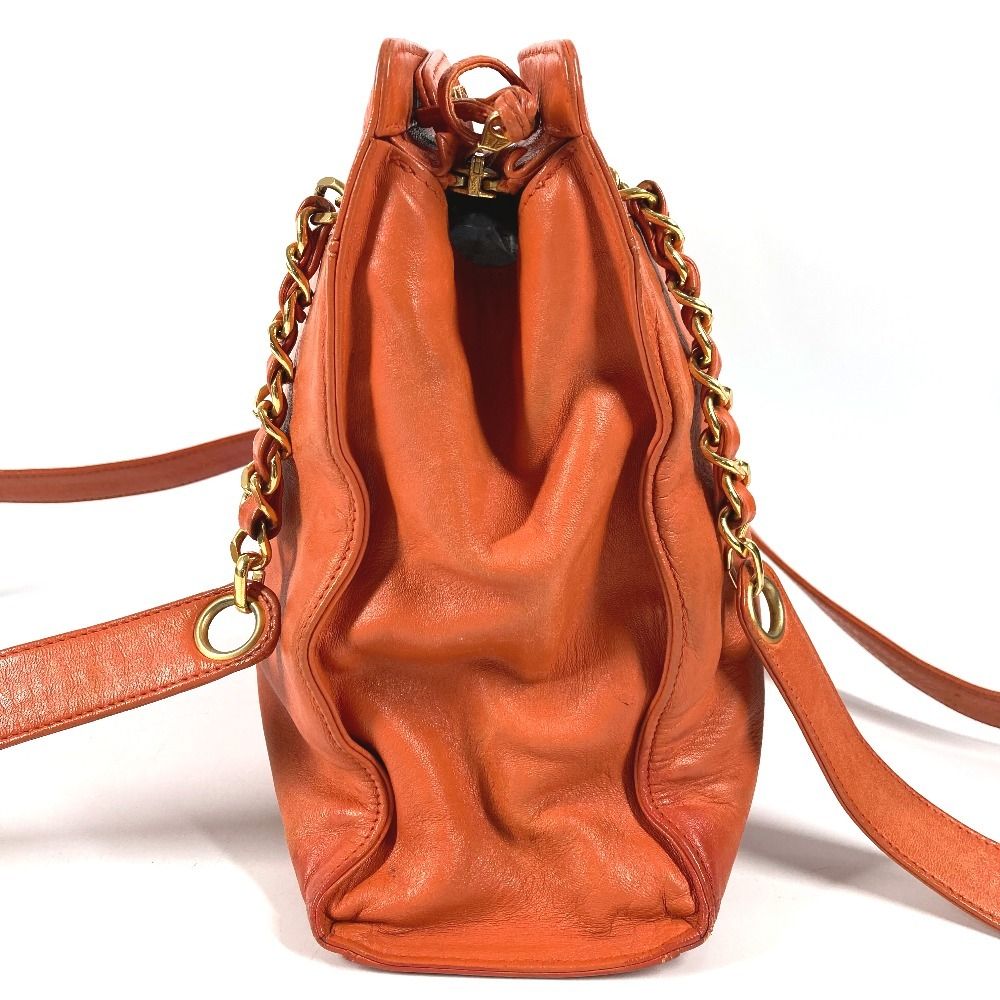 Chanel Shoulder Bag CC Logo Leather Orange Gold — view 4