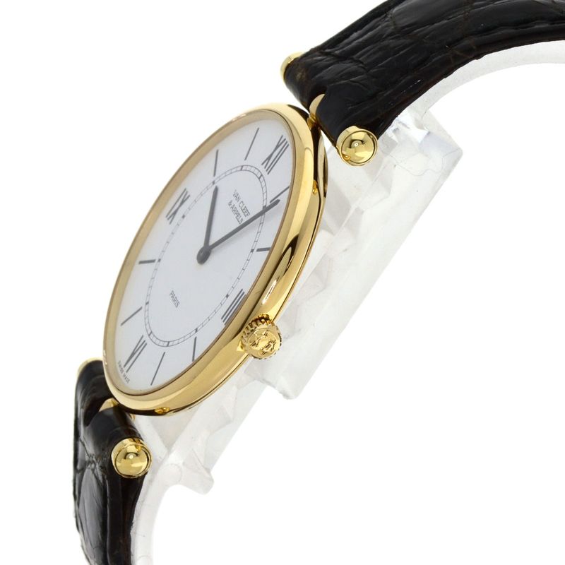 Van Cleef & Arpels Classic la Collection Watch 18K Yellow Gold Leather