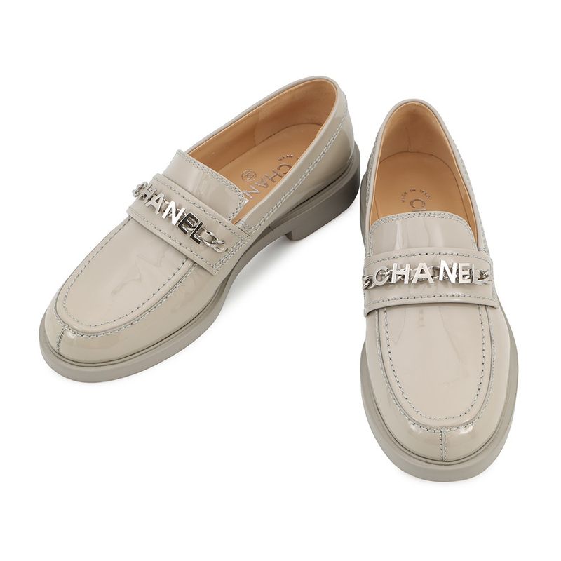 Chanel Loafers CC Logo Chain Patent Leather 37 Light Gray