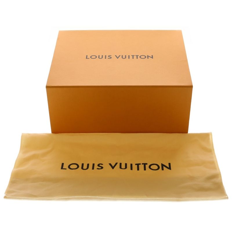 Louis Vuitton Monogram Empreinte on the Go MM Handbag Leather