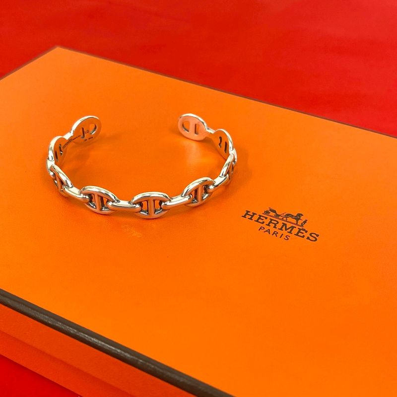 Hermes Enchainee Bangle Bracelet