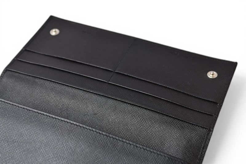 Prada Wallet Saffiano Leather Nero Black Vintage