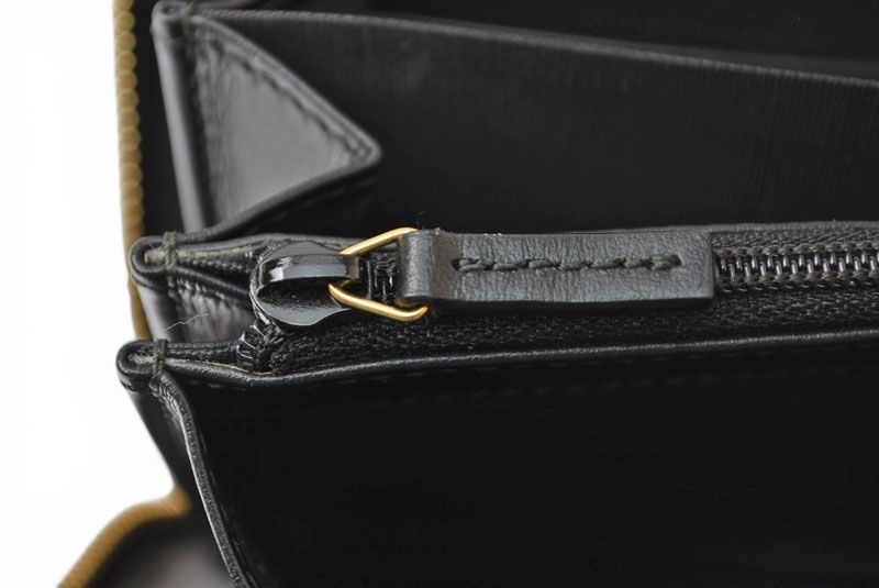 Gucci Wallet Logo Zip Around GG Stitch Black