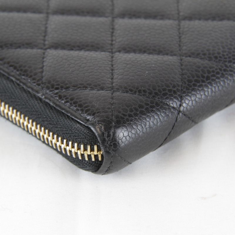 Chanel Quilted Caviar Leather Round Zip Wallet Black Grain
