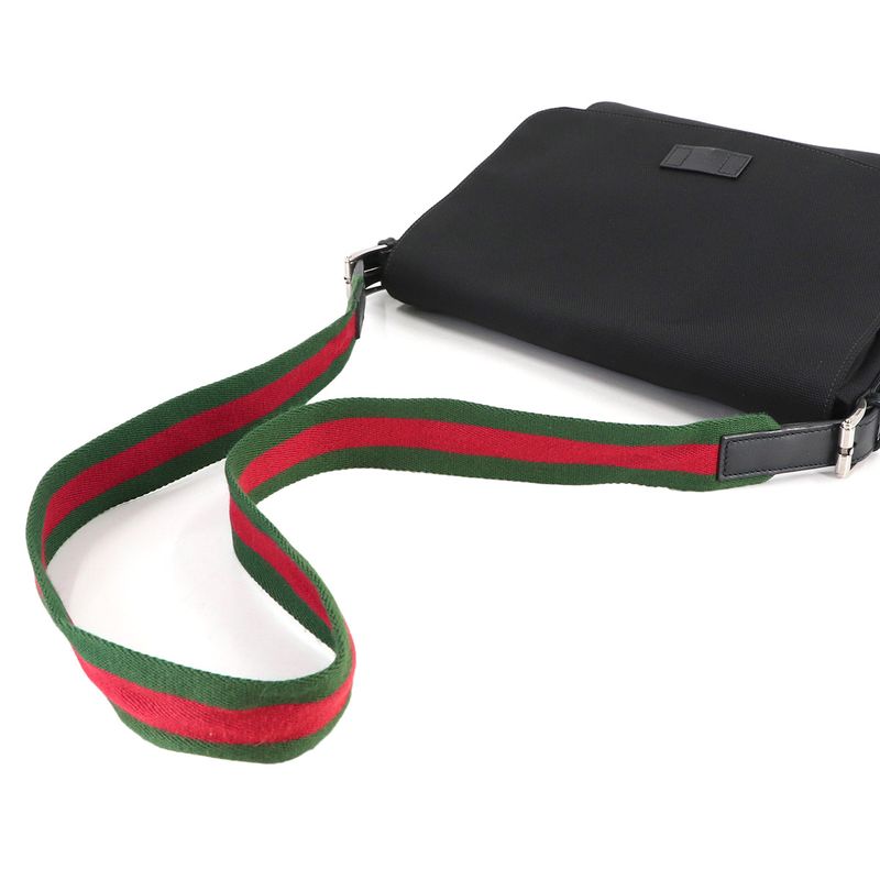 Gucci Sherry Main Item: Black