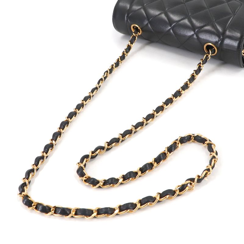 Chanel Diana Quilted 22 Chain Shoulder Bag Lambskin Black Vintage