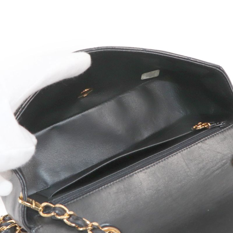 Chanel Diana Quilted 22 Chain Shoulder Bag Lambskin Black Vintage