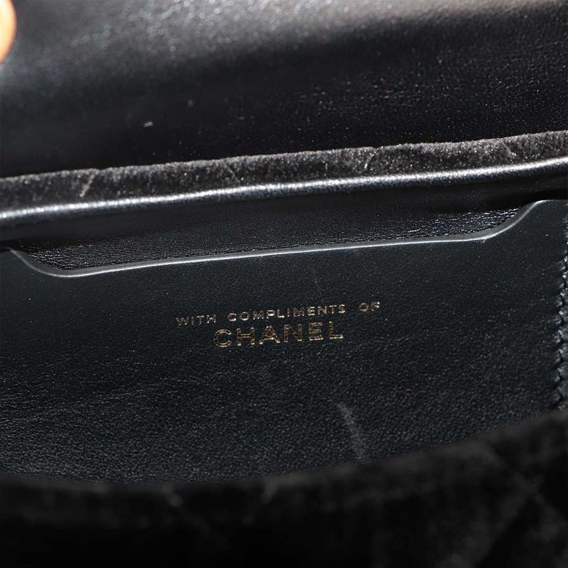 Chanel Quilted 2-Way Hand Chain Shoulder Bag Velvet Leather Main Item: Black