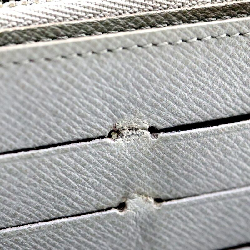 Louis Vuitton Zippy Organizer Wallet Taiga Glacier : Gracia