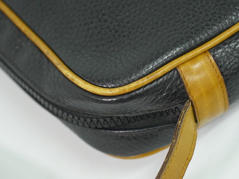 Celine Leather Shoulder Bag Pochette Black Outside]