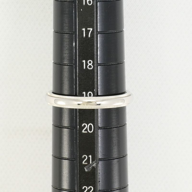 Tiffany & Co. Milgrain Platinum Ring