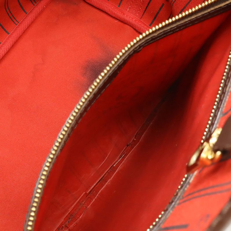 Louis Vuitton Damier Neverfull MM Tote