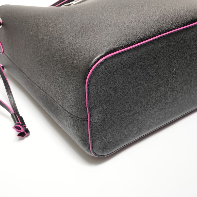 Louis Vuitton Shoulder Bag Lockme Bucket