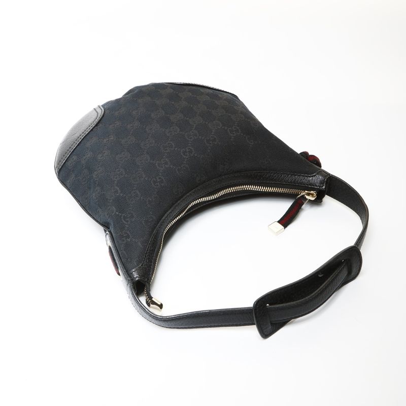 Gucci Shoulder Bag GG Canvas