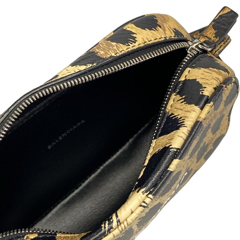 Balenciaga Shoulder Bag Everyday XS Black Beige Brown