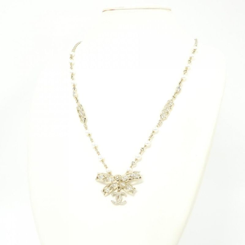 Chanel Necklace White