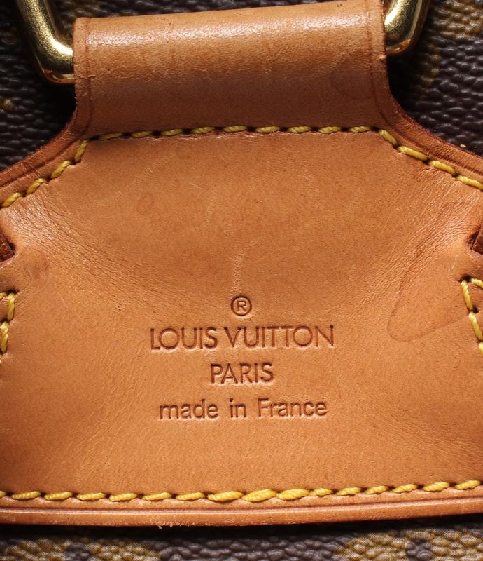 Louis Vuitton Backpack Montsouris MM Monogram Ation. Scuffs. And Dirt.