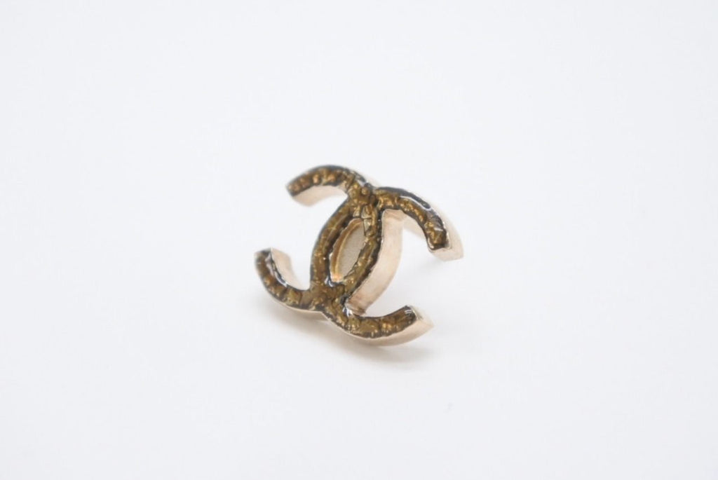 Chanel CC Logo Gold Glitter Earrings Metal — view 2