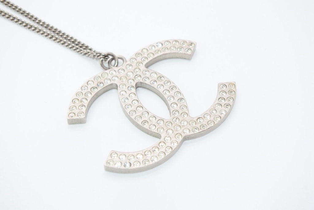 Chanel CC Logo Necklace 01 Rhinestone Metal — view 4