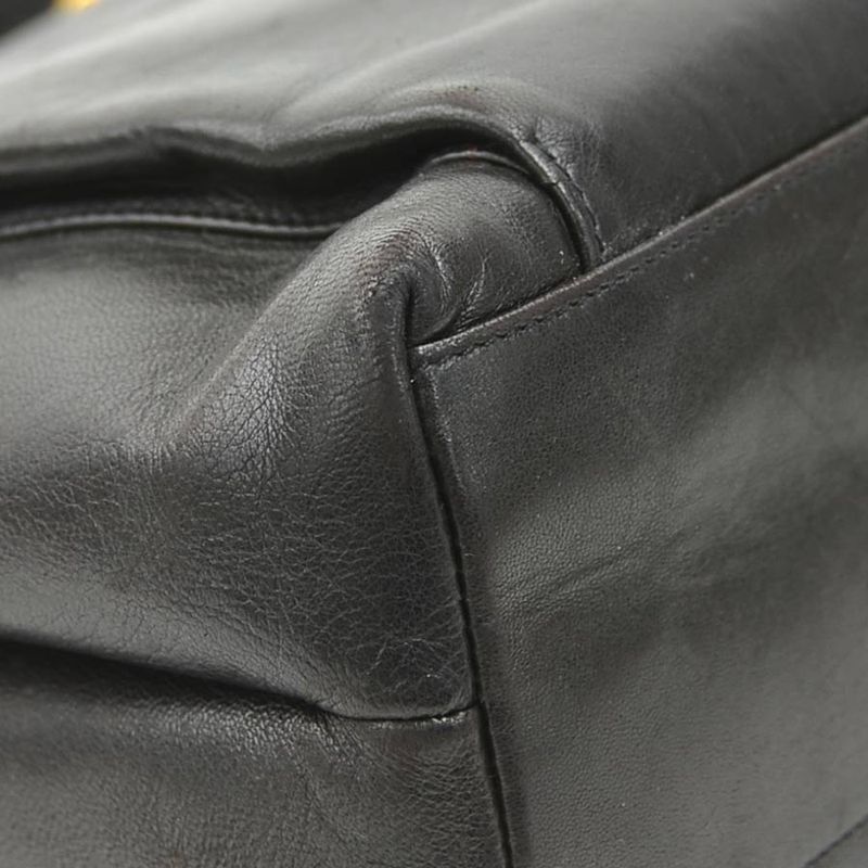 Chanel Shoulder Bag Leather Ation, Scuff