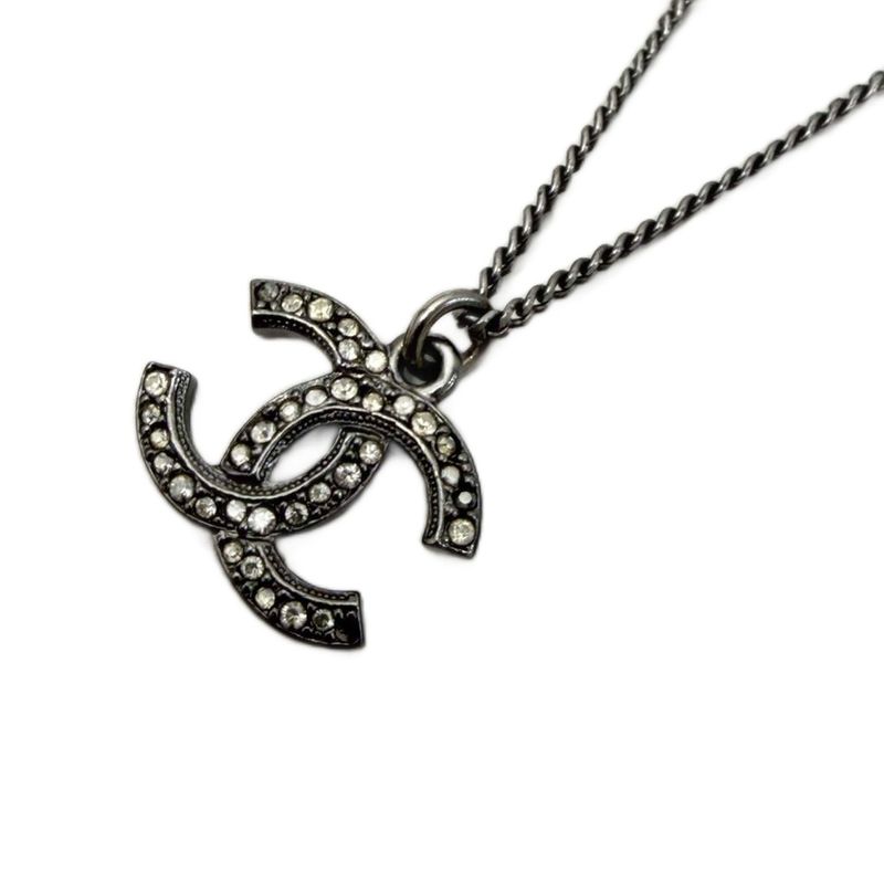 Chanel CC Logo Necklace Faux Pearl Chain Pendant Rhinestone Bijou Silver S Wy