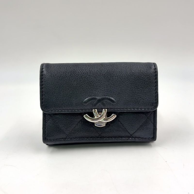 Chanel Half CC Logo Quilted Compact Wallet Caviar Leather Black