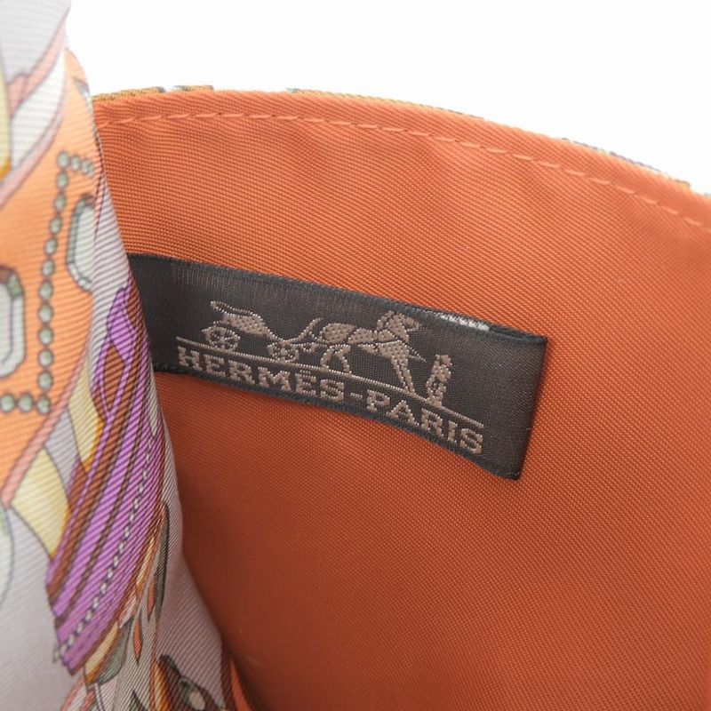 Hermes Silk Ruby 20 Pouch in Handbag Color-)multi-color