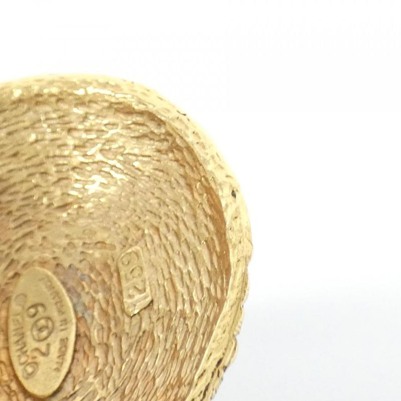 Chanel Vintage Brooch Gold