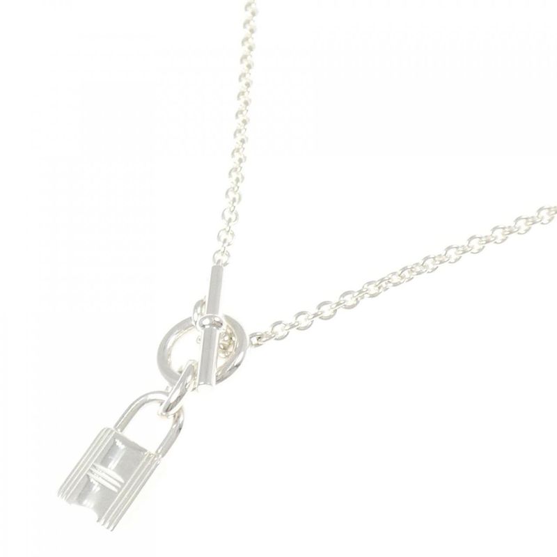 Hermes Amulet Cadena Necklace