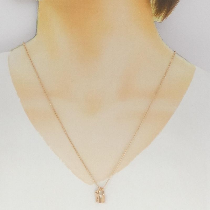 Louis Vuitton Pendentif Lockit Necklace