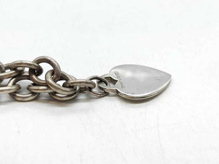 Tiffany & Co. Necklace Return to Silver