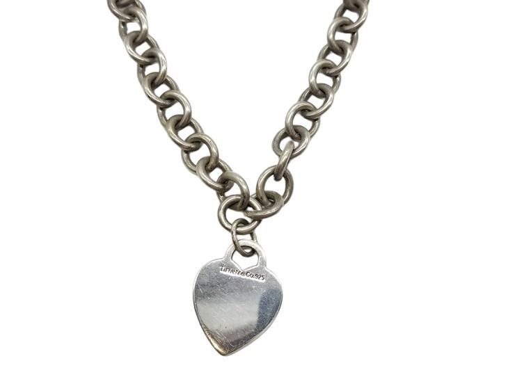 Tiffany & Co. Necklace Return to Silver