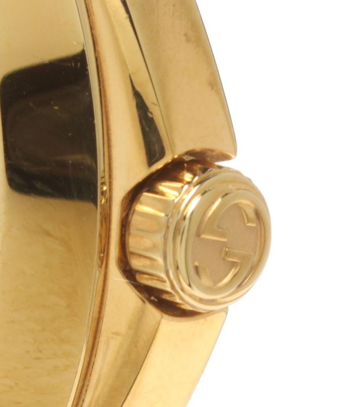 Gucci Watch Timeless Taiga 126.4 Quartz