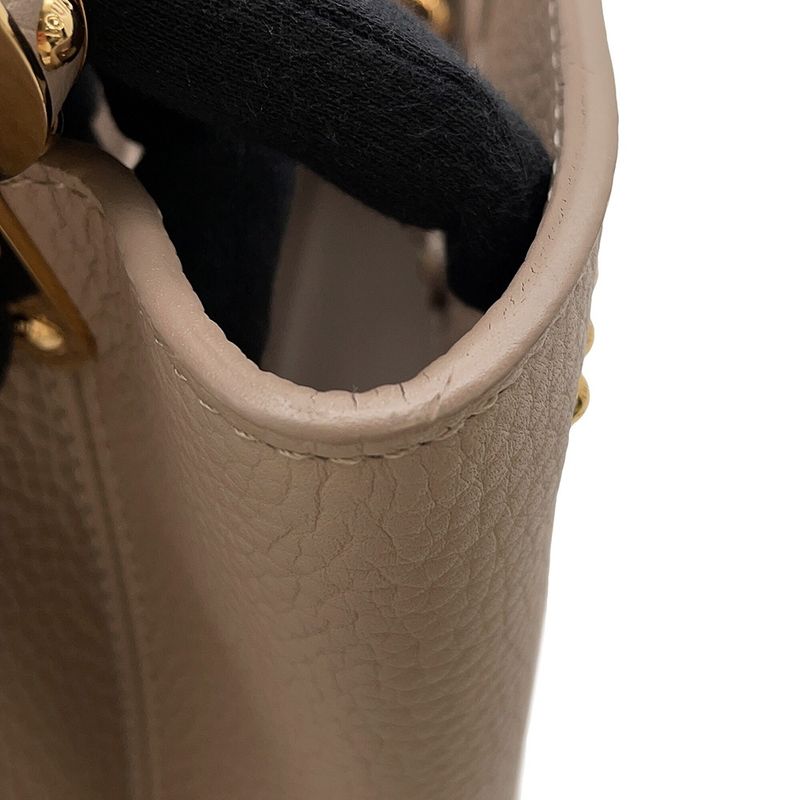 Louis Vuitton Leather Capucines MM 2-Way Shoulder Bag Gale
